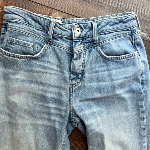 Anthropologie PILCRO distressed high-rise slim jeans size 29 petite light wash - Picture 3 of 16